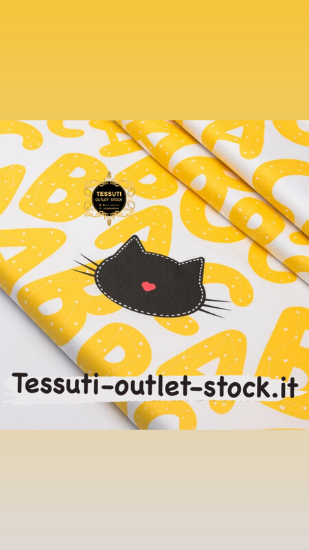 Tessuto di cotone rasatello &quot;Gatti neri con un cuore su lettere gialle&quot; №3753c