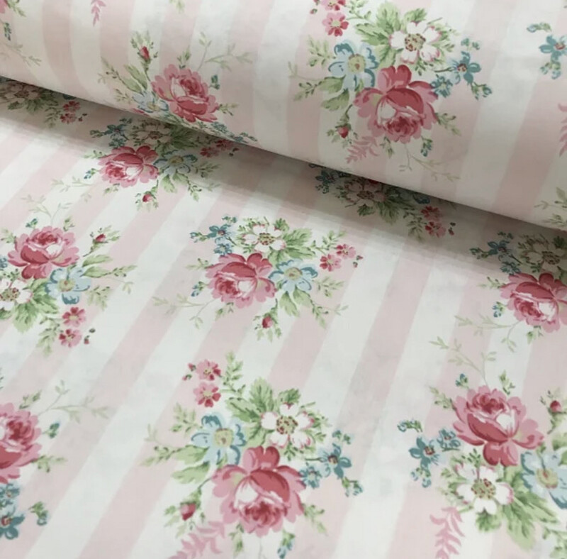 Tessuto in popeline fiori rosa-blu su riga rosa