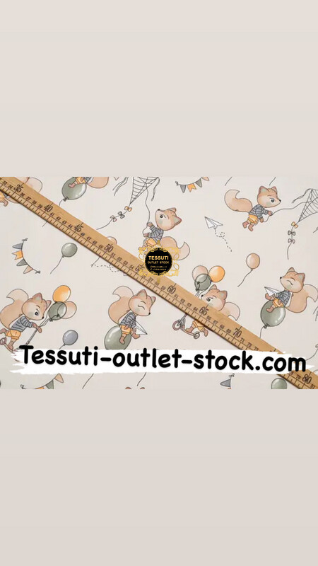Popeline “Volpi con le palle" su sfondo beige 240 cm №4380