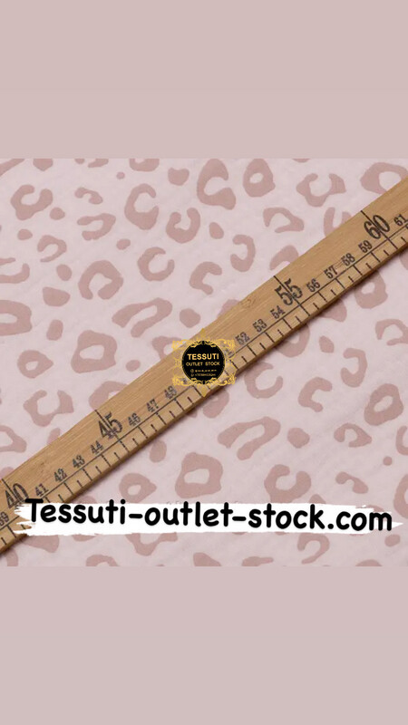 Tessuto Mussola doppia garza “ Leopardo “ su sfondo rosa cipria, larghezza 135 cm. МС-D-0593