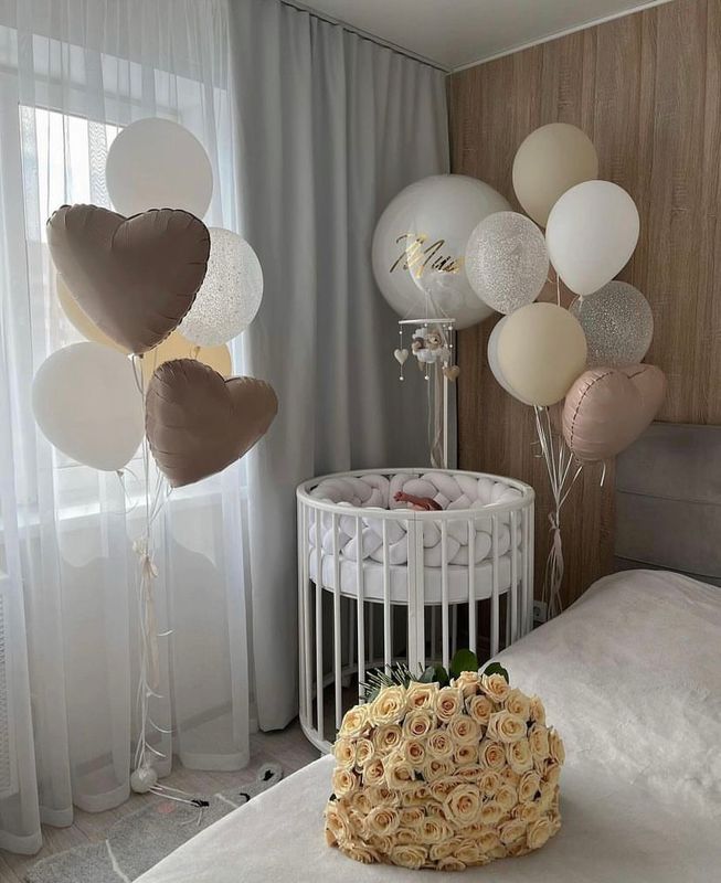 Lettino Vienna con Sbarra Regolabile colore Bianco +Meccanismo dondolo +Ruote + Materasso