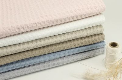 Tessuto di Cotone “NIDO D'APE”