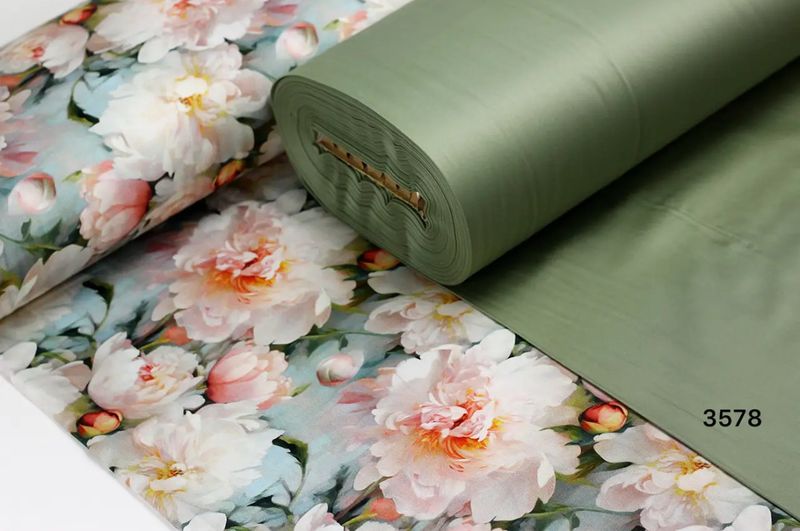 Tessuto di Cotone Rasatello "Peonie" su sfondo azzurro Stampa digitale № F-3577 