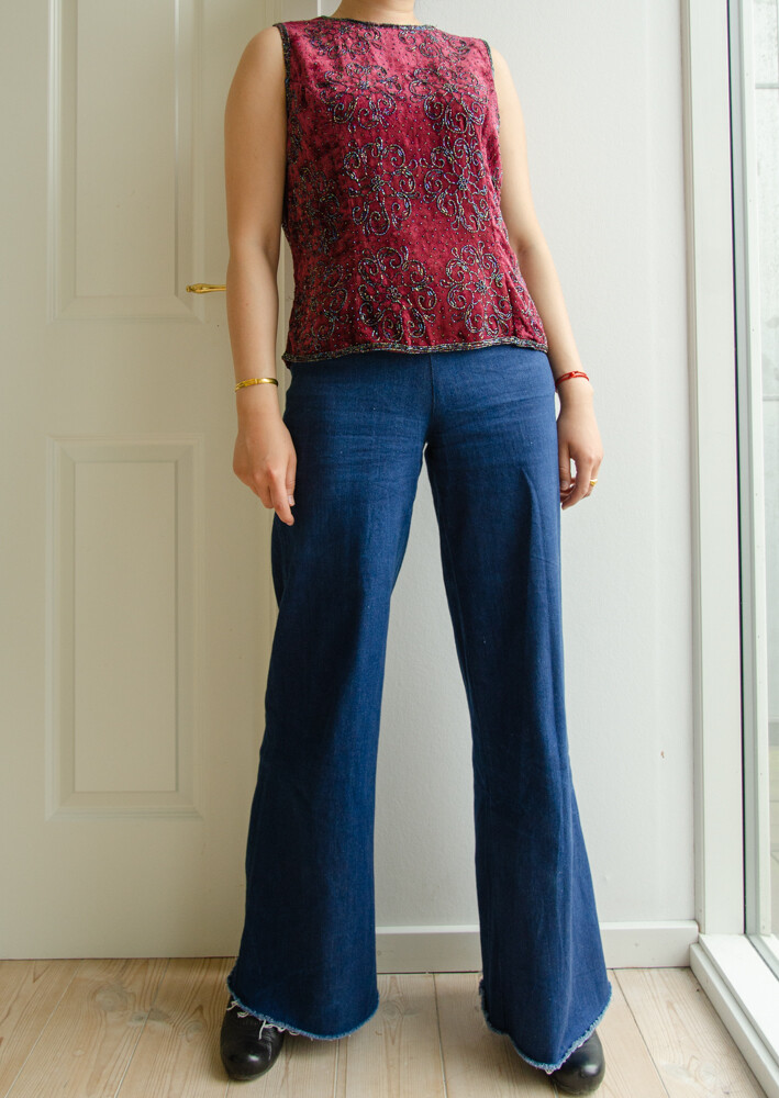 Dark red beaded retro top