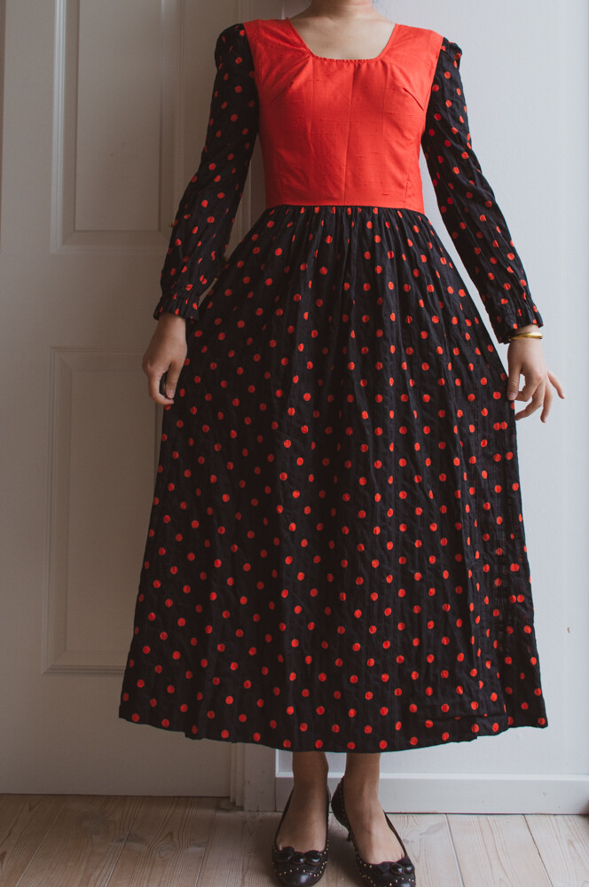 vintage red polka dot dress