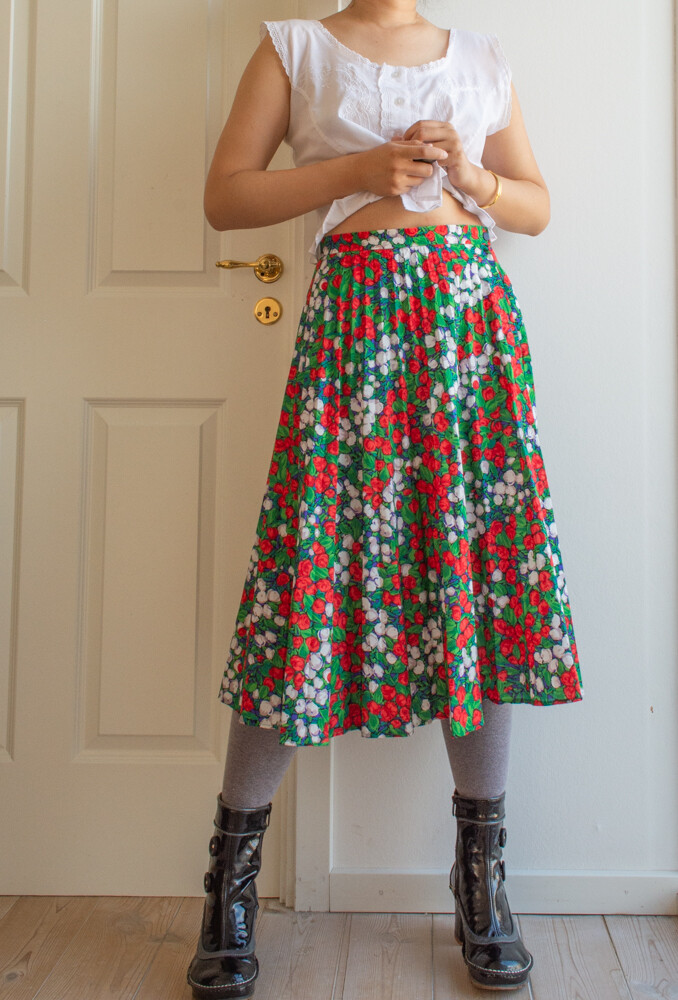Flower field skirt M
