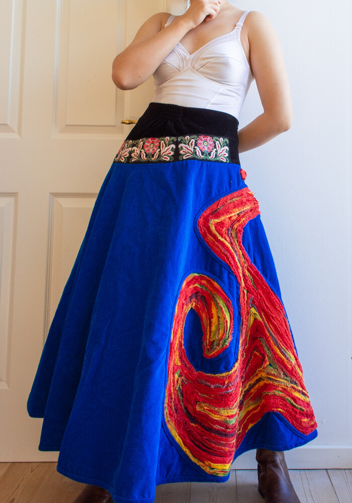 Chinese royal blue velvet skirt M
