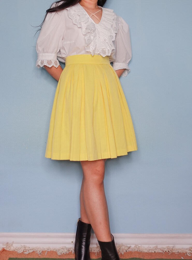 Retro pleated skirt M