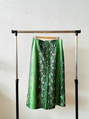 Green snake pattern skirt M/L