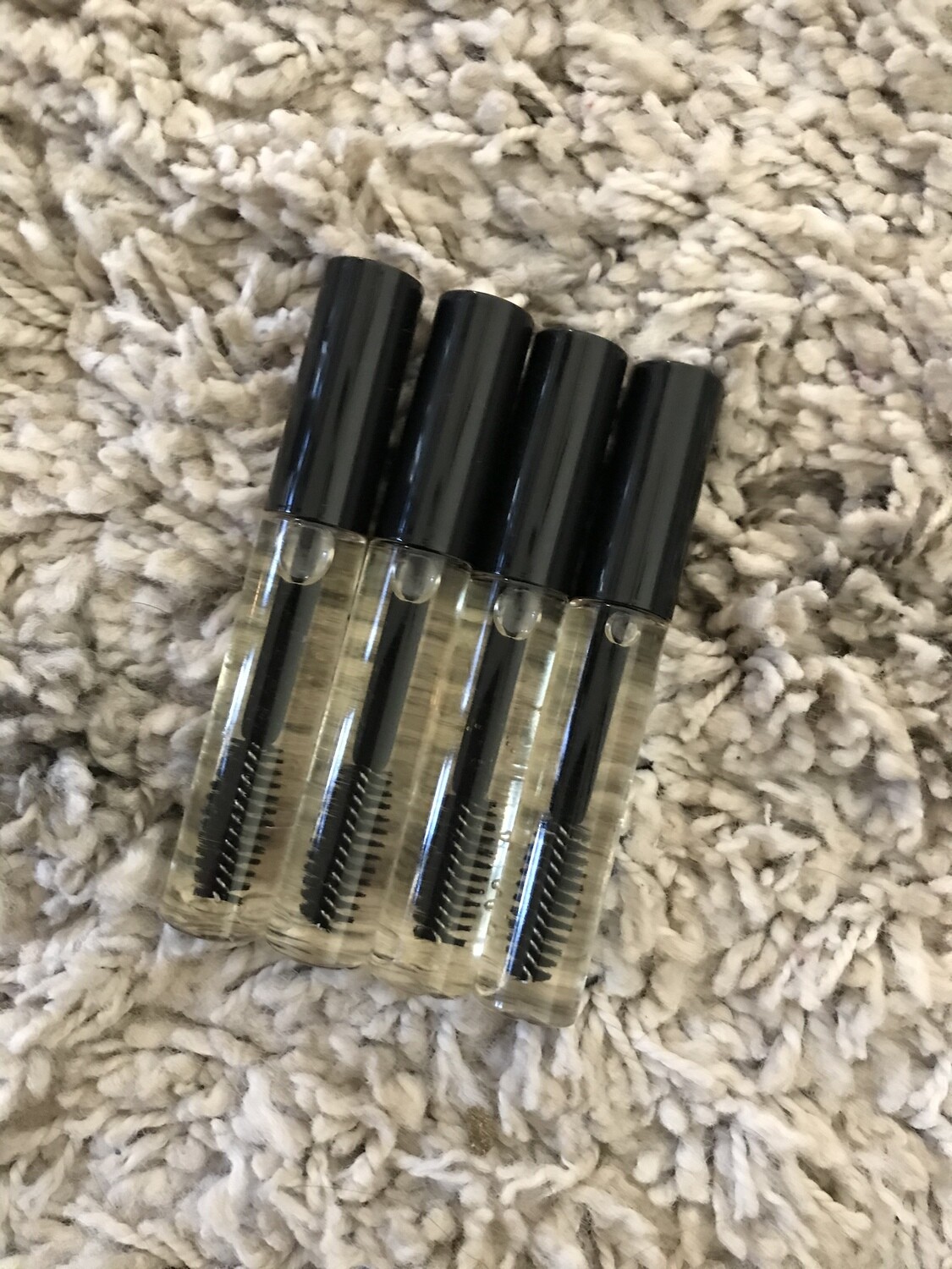 Eyebrow/eyelash growth oil 