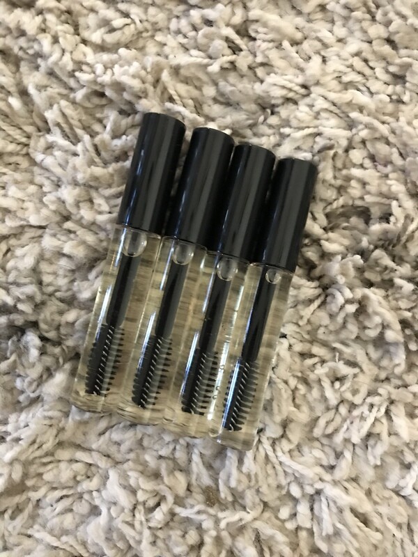 Eyebrow/eyelash growth oil 