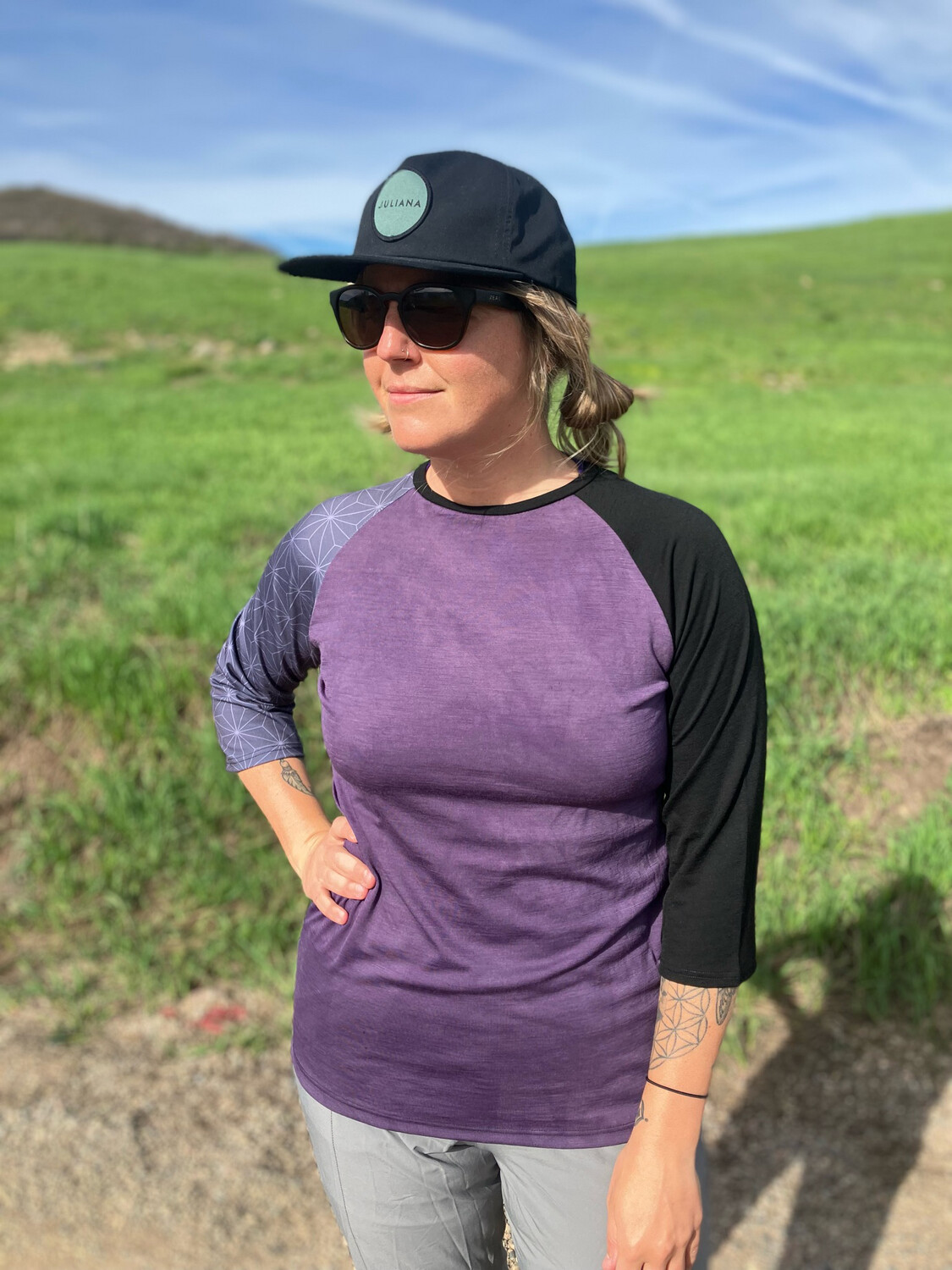 Women's Medium :: Plant Dyed Merino 3/4 Sleeve Active Jersey :: One Of A Kind :: Asanoha