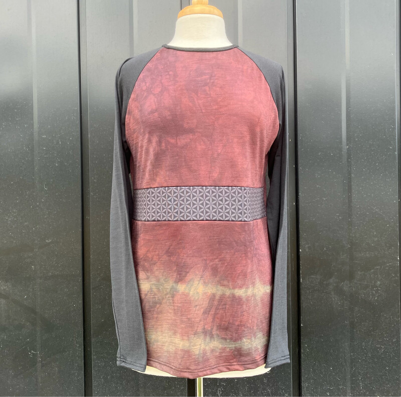 Women's Large :: Up Cycled Flower Of Life Merino Long Sleeve Active Jersey :: Plant Dyed :: One Of A Kind