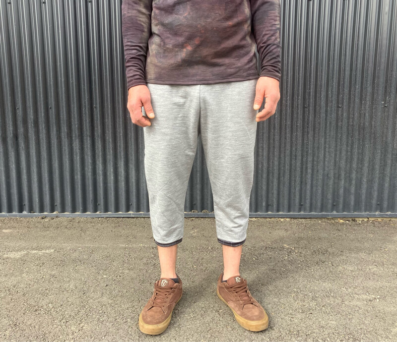 Men's Medium :: Powder Day Base Layer :: Merino Fleece Joggers :: Boot Cut Length