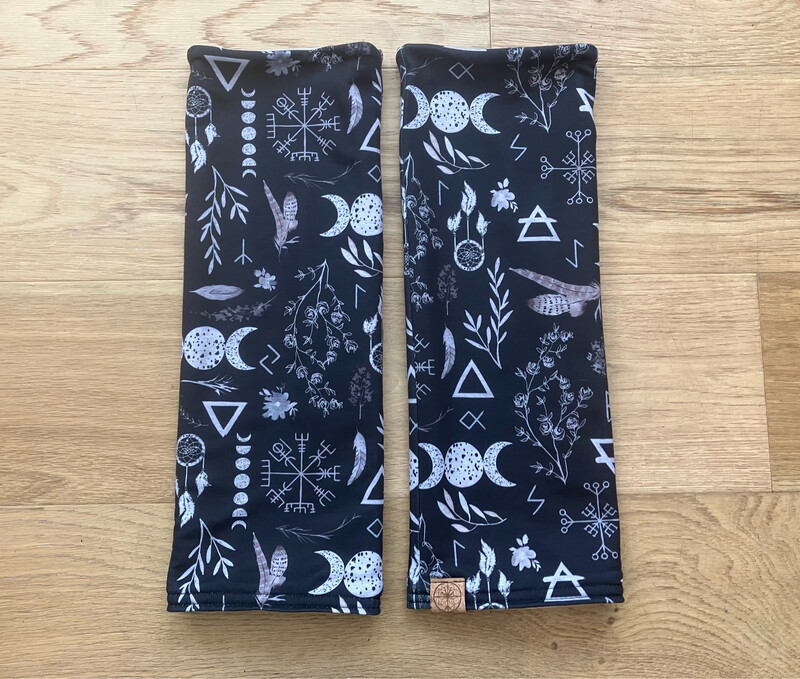 Reversible Merino Fleece Leg Warmers :: Double Lined :: Good Witch / Khaki