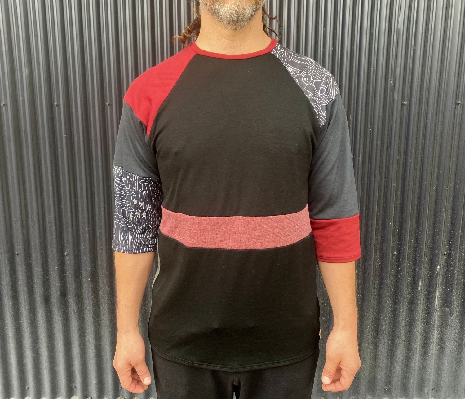 Men's Medium :: Up Cycled Plant Dyed Merino 3/4 Sleeve Active Jersey :: One Of A Kind :: Light Weight + Air Vent Backing :: Made From Scraps