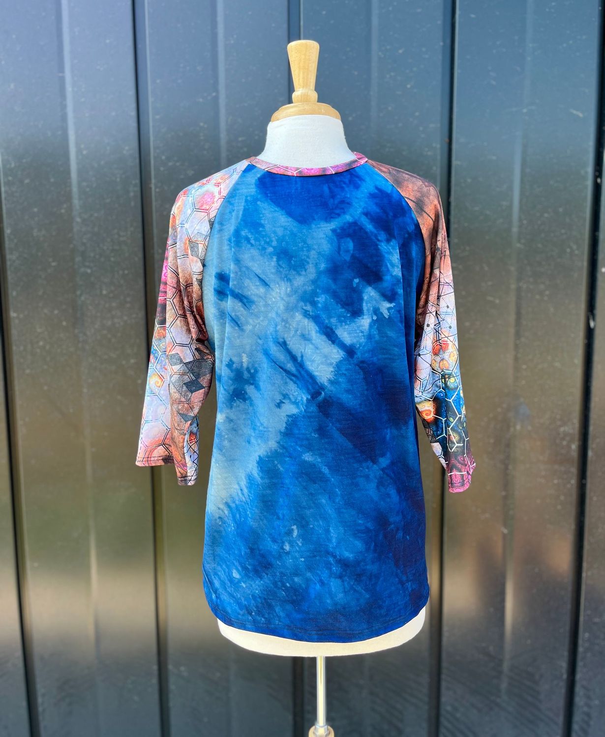 Men's Medium :: Plant Dyed Merino Wool 3/4 Sleeve Active Jersey :: Day Trip :: One Of A Kind
