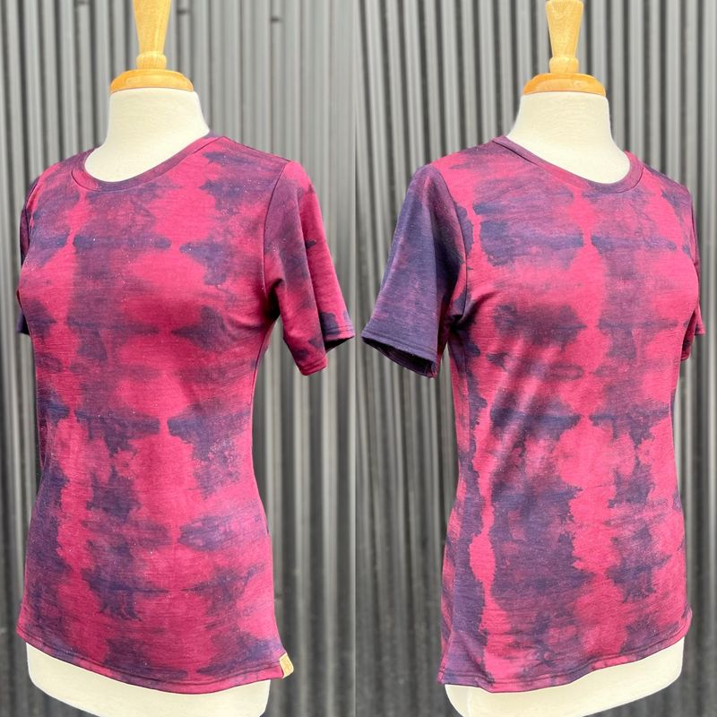 Women's Large :: Plant Dyed Merino Wool Tech Tee :: One Of A Kind