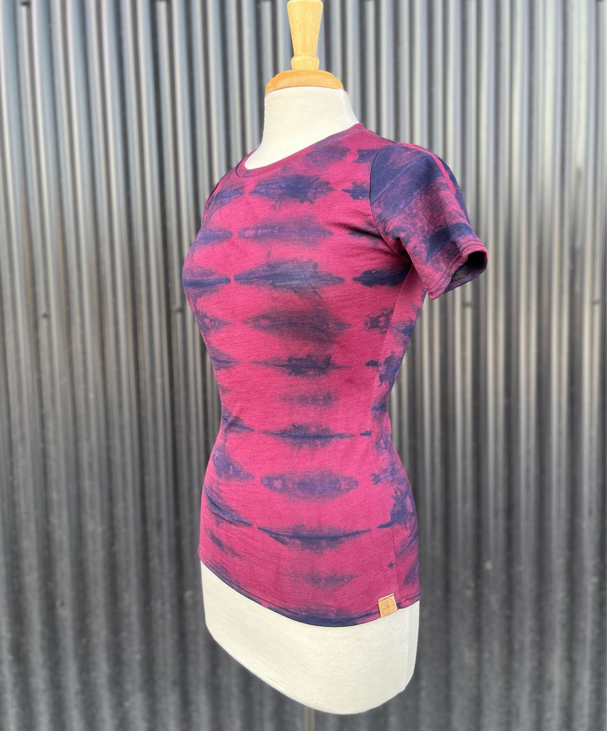 SAMPLE :: Women's XS :: Plant Dyed Merino Wool Tech Tee :: One Of A Kind
