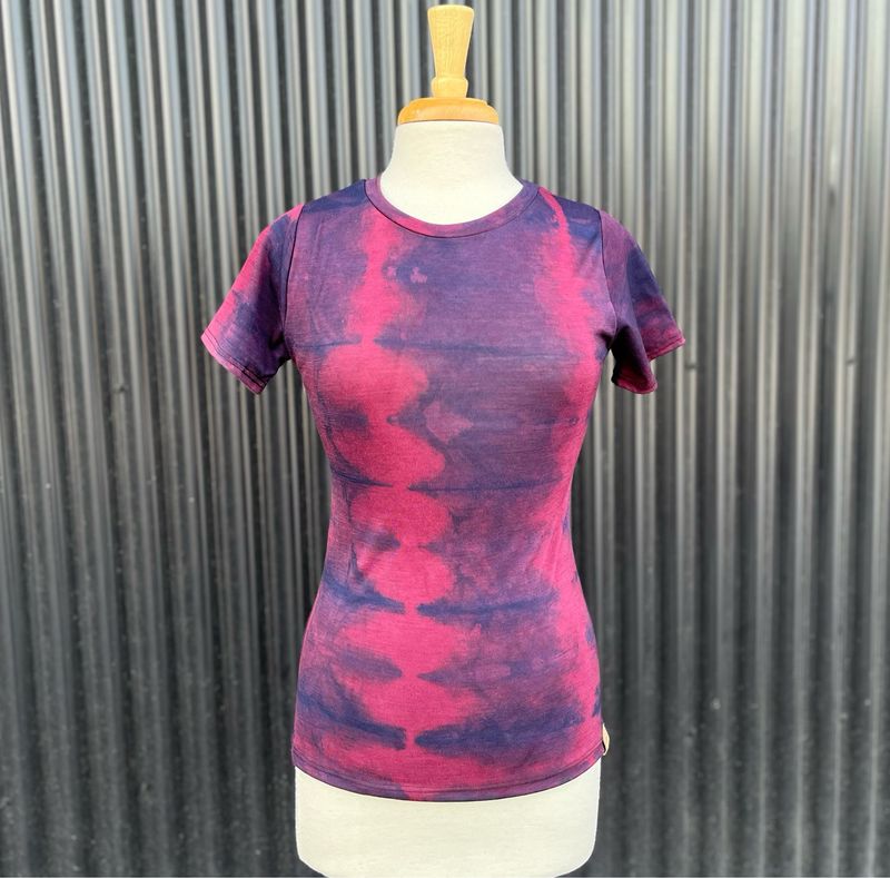SAMPLE :: Women's Small :: Plant Dyed Merino Wool Tech Tee :: One Of A Kind