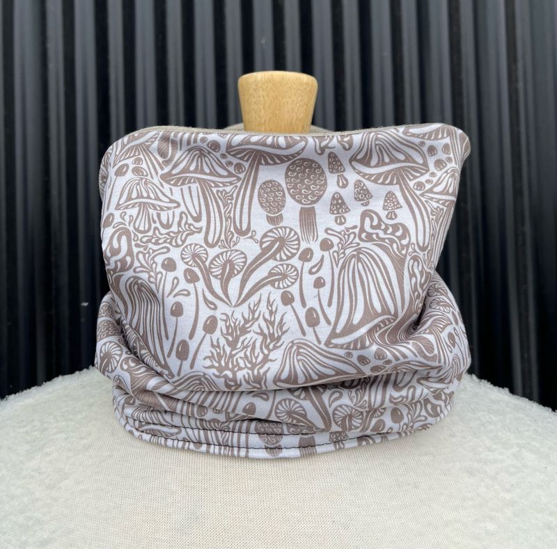 Youth :: Powder Day Neck Gaiter :: Reversible Merino Fleece :: Earthy Shrooms / Khaki