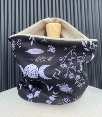 Powder Day Neck Gaiter :: Reversible Merino Fleece :: Good Witch / Khaki