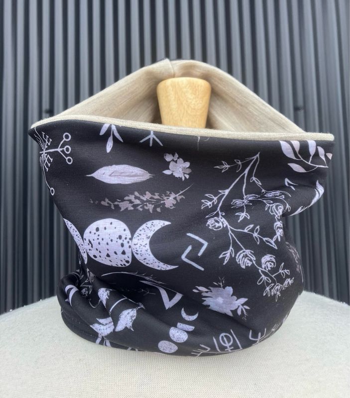 Powder Day Neck Gaiter :: Reversible Merino Fleece :: Good Witch / Khaki