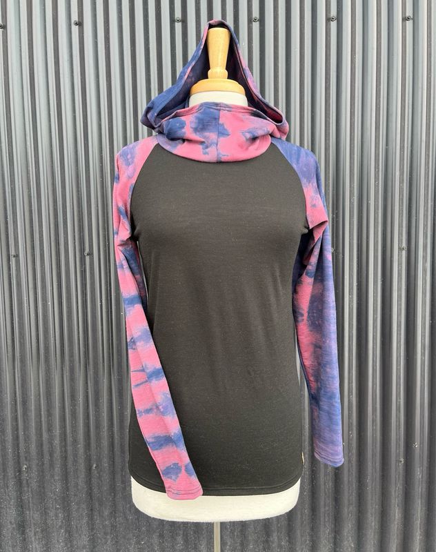 Women's Small :: Mid Weight Merino Wool Eight Mile Hoodie :: One Of A Kind