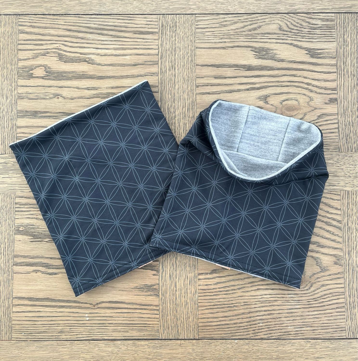 Powder Day Neck Gaiter :: Reversible Merino Fleece Lined :: Flower Of Life Powder Day Neck Gaiter :: Reversible Merino Fleece Lined :: Flower Of Life