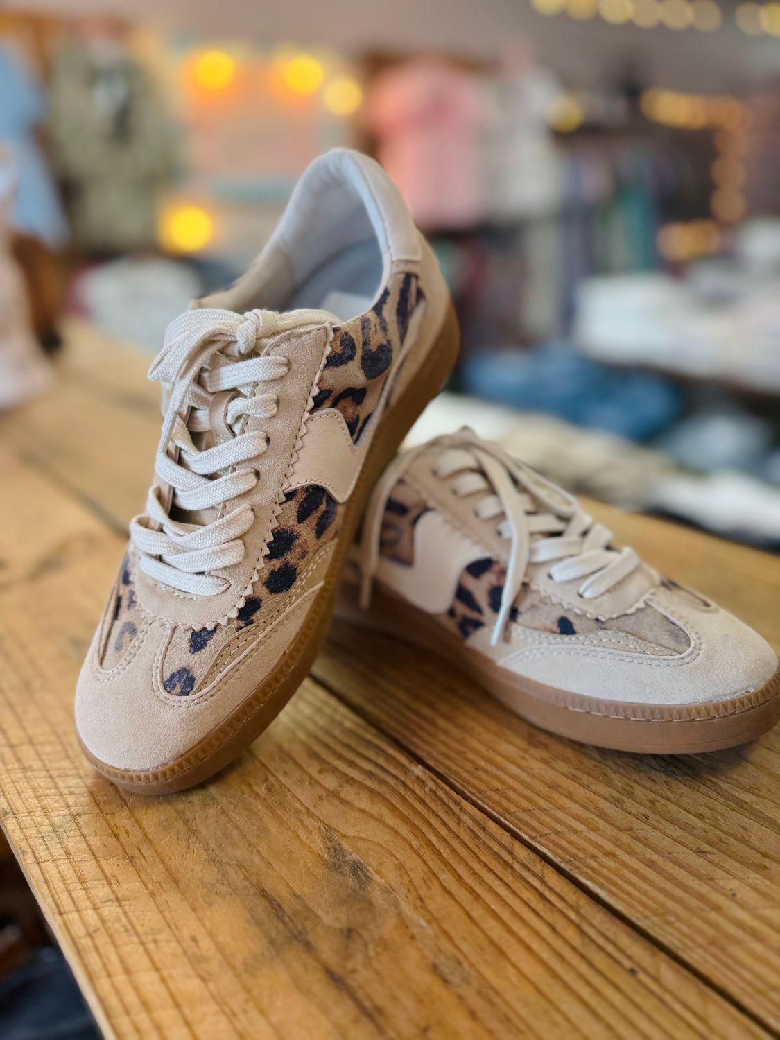 VV NOTICE  Lt Leopard Suede
