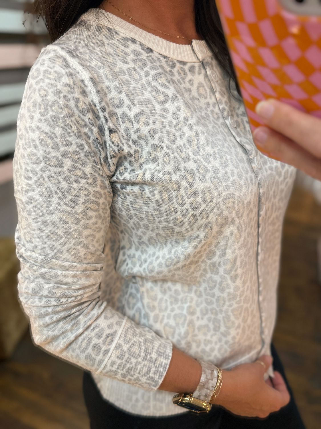 155561 Lavish Looks