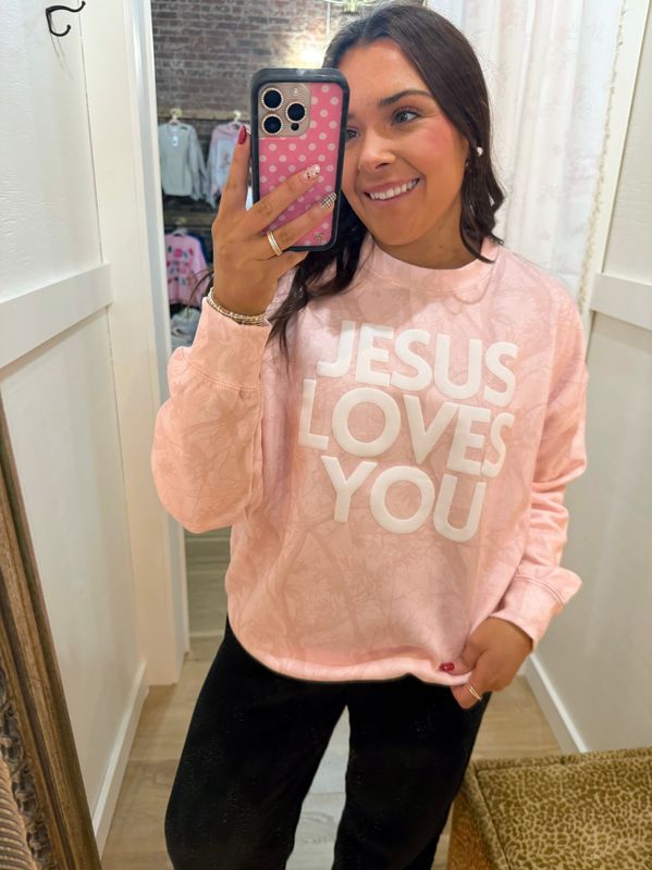 GRAPHIC TEES + SWEATSHIRTS