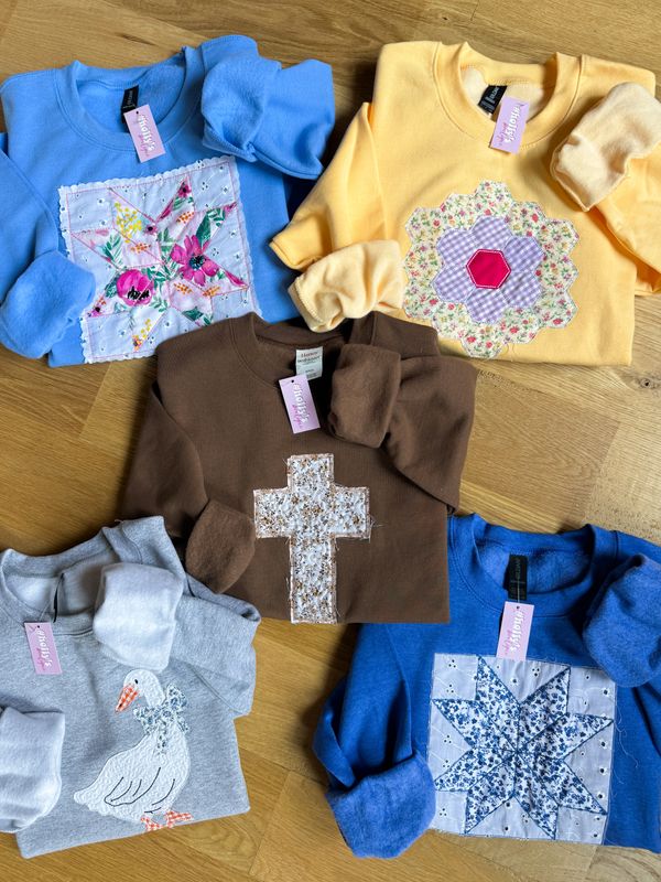 GRAPHIC PRINTS