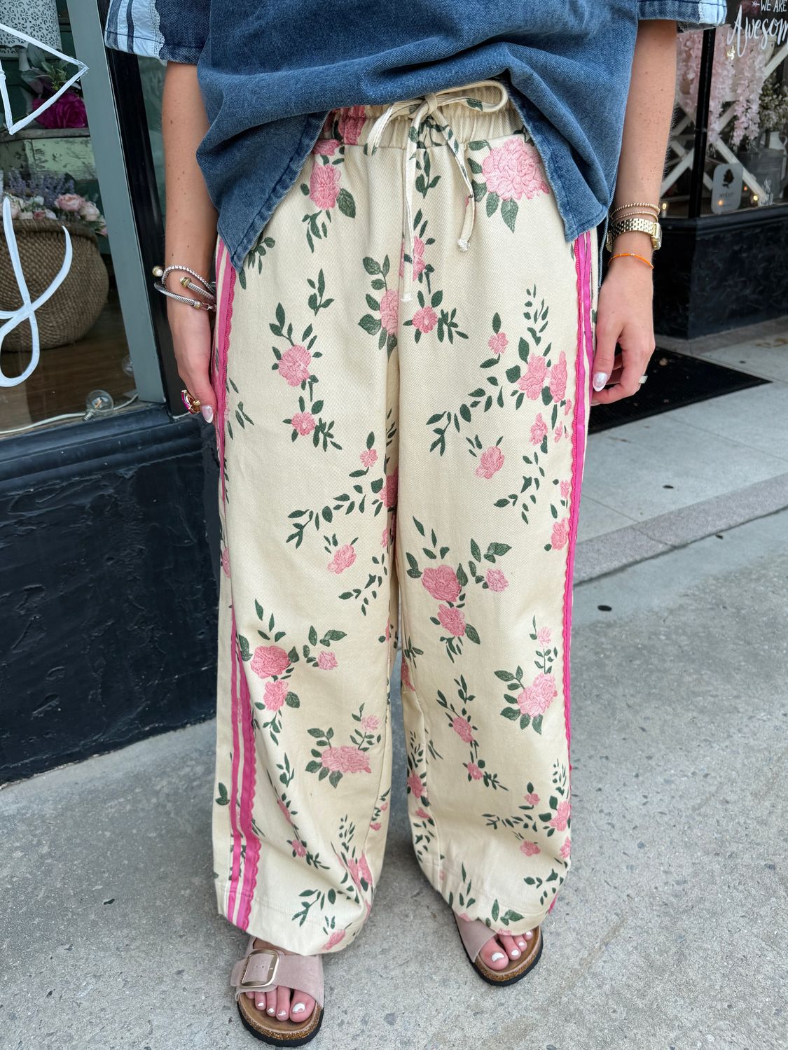 1806 Floral Lace Pants