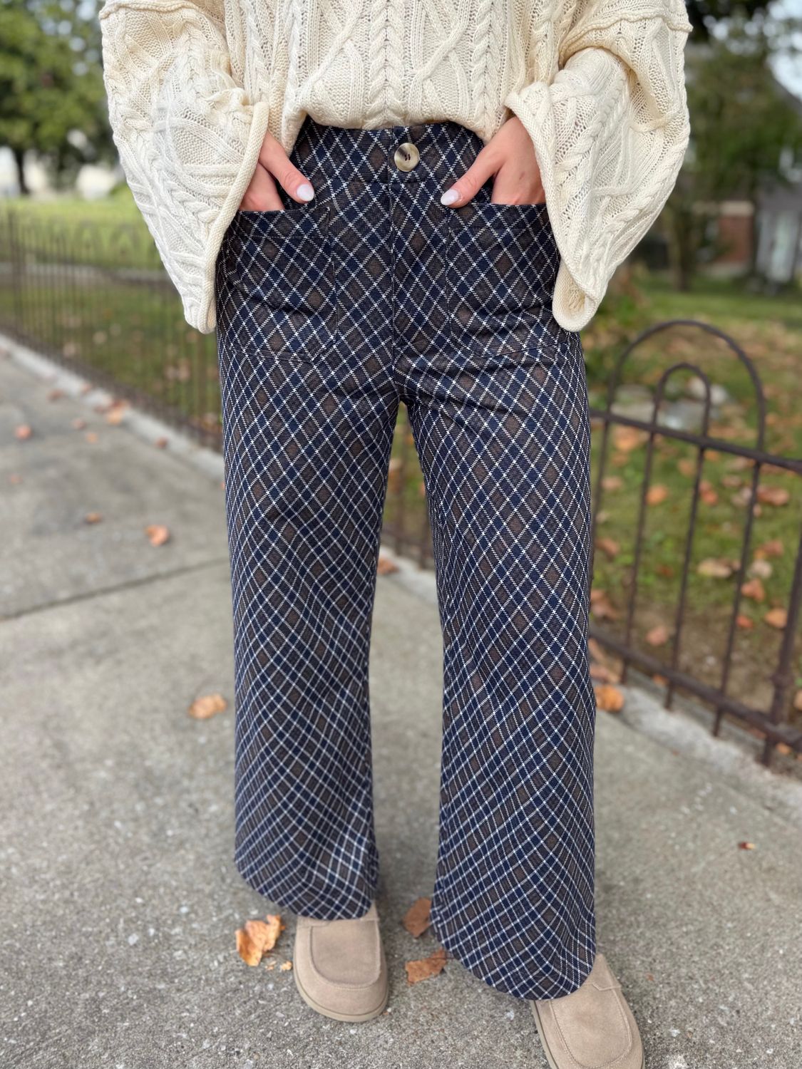 18008 Plaid Pants