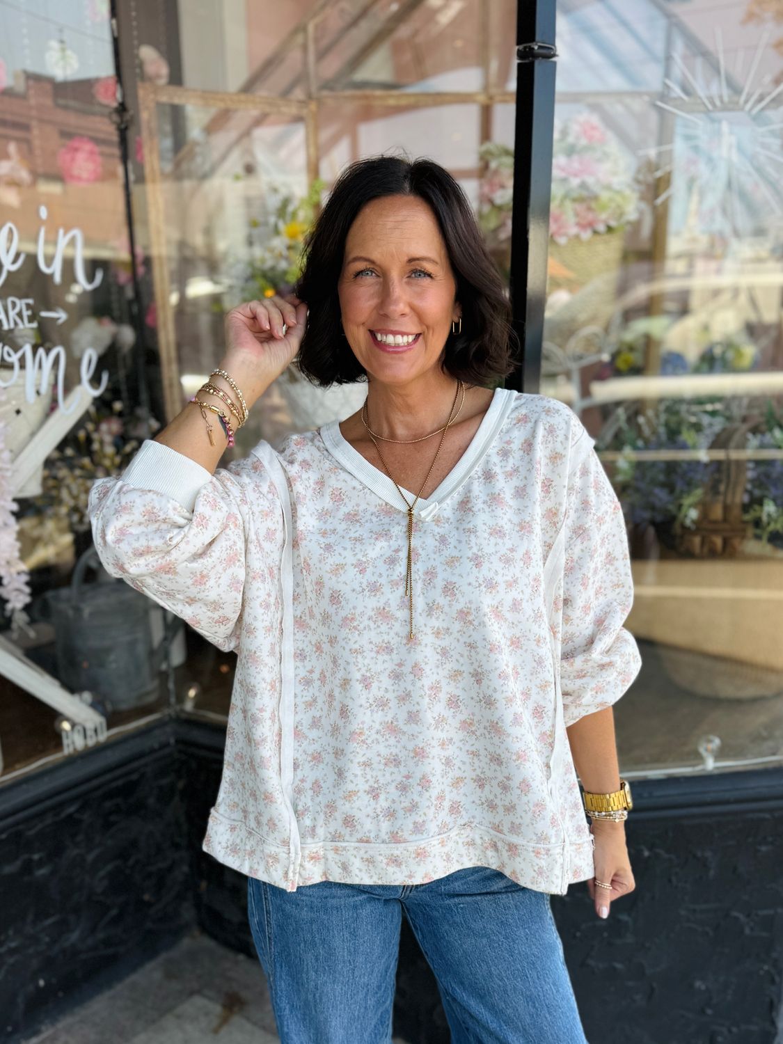4547 V Neck Sweatshirt