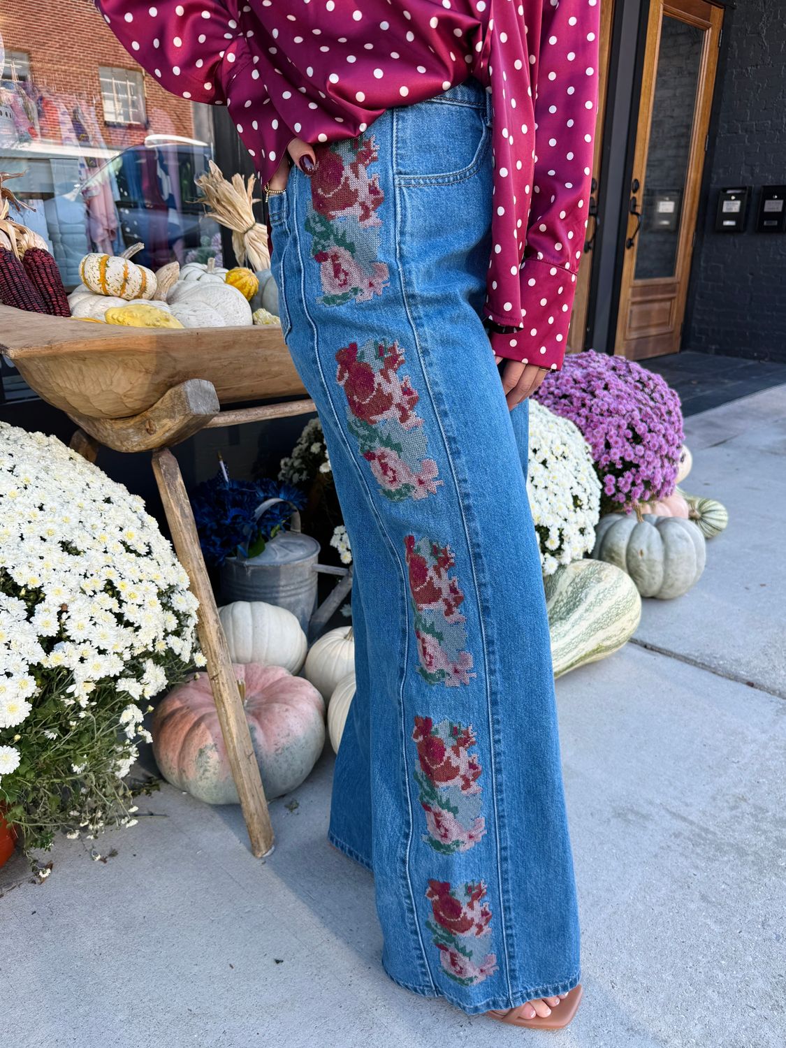0026 Embroidered Jeans