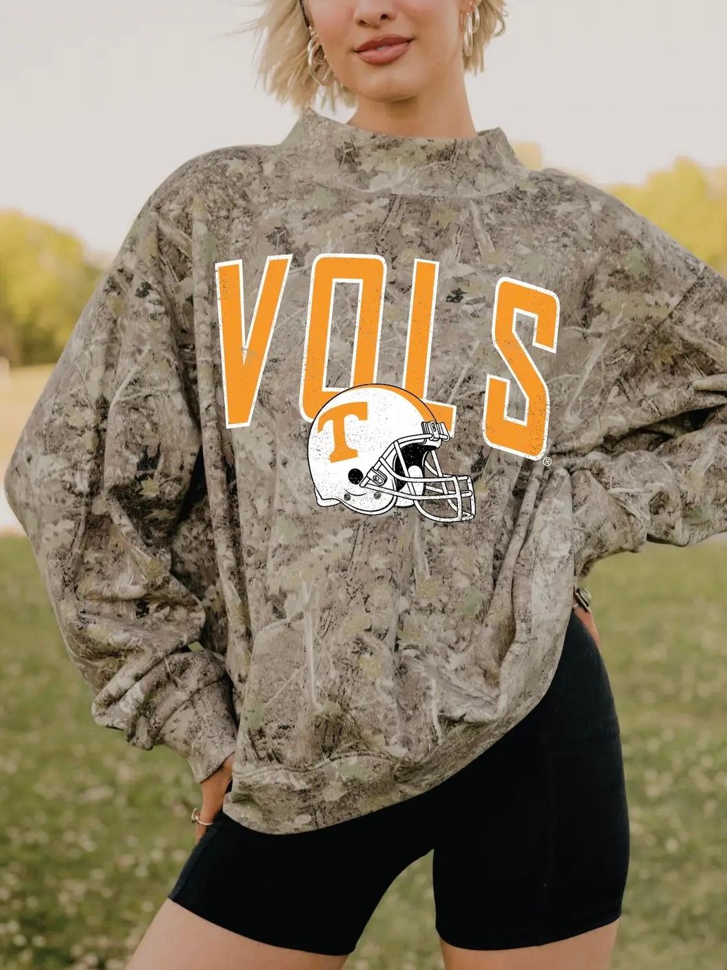 3043 Helmet Camo Mock