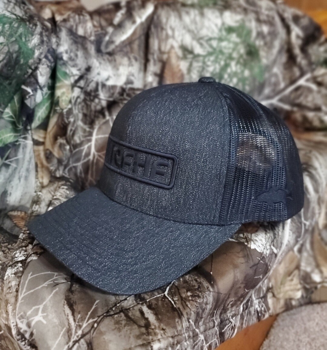 Pacific 110c heather black /black redfish logo