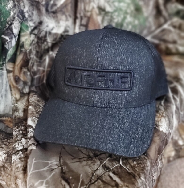 Pacific 110c heather black /black redfish logo