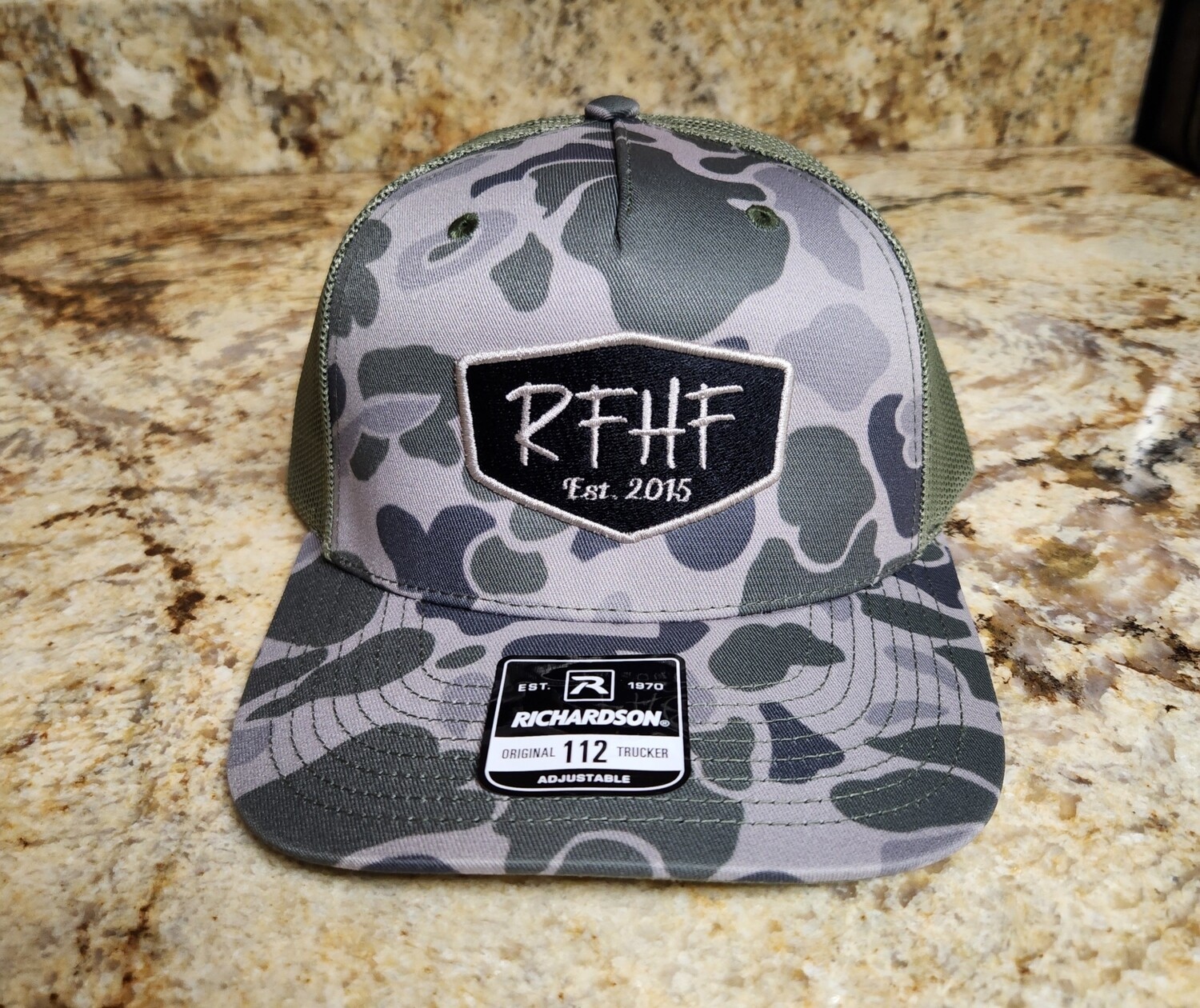 Old-school Duck camo green /black label