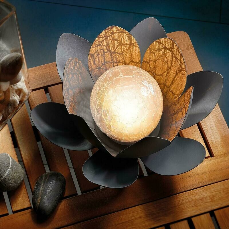 Dekorative Solar Lotusblüte aus Metall mit Glaskugel - angenehm warmweißes Licht - traumhafte Lichteffekte - Bruchglasoptik - (D x H): 27 x 9cm - Solarlampe Gartenbeleuchtung Lotusblume esotec 102086 Dekorative Solar Lotusblüte aus Metall mit Glaskugel - angenehm warmweißes Licht - traumhafte Lichteffekte - Bruchglasoptik - (D x H): 27 x 9cm - Solarlampe Gartenbeleuchtung Lotusblume esotec 102086