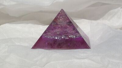 Medium Pyramid Orgonite - Purple / Quartz Crystal & Natural Raw Amethyst Stones & Minerals