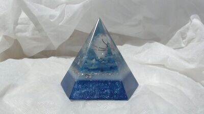 Medium MerKaBa Orgonite- Metallic Blue & White/ Arkansas Quartz Crystal/ Natural Raw Aquamarine Stone & Minerals