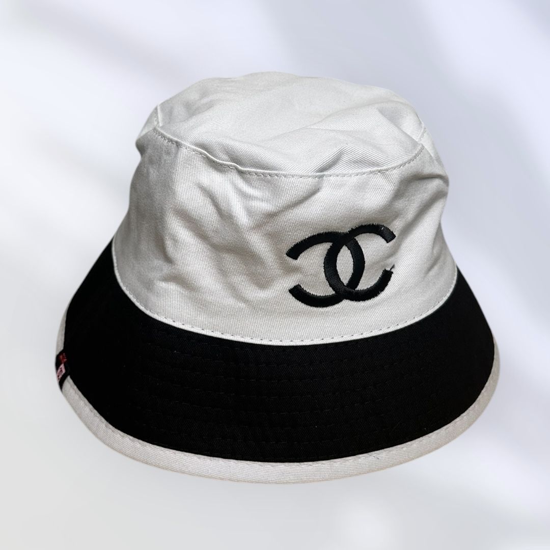 Chanel-Inspired Two-Tone Bucket Hat – Black &amp; White