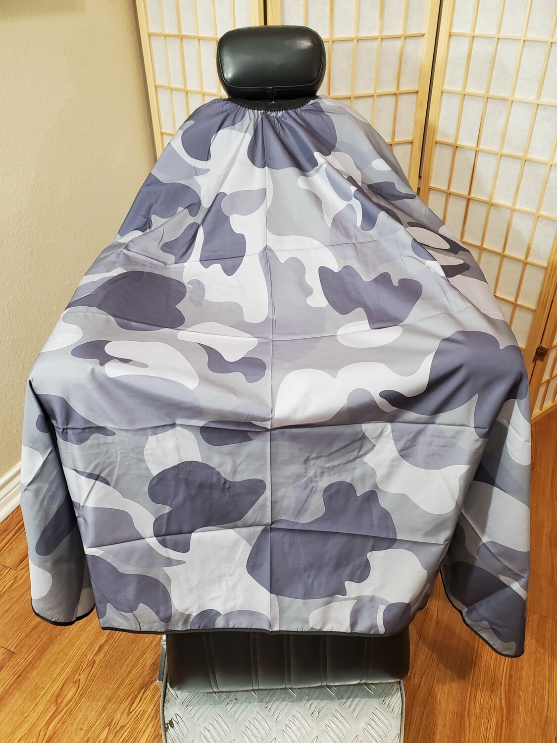 STYLISH BARBER CAPE