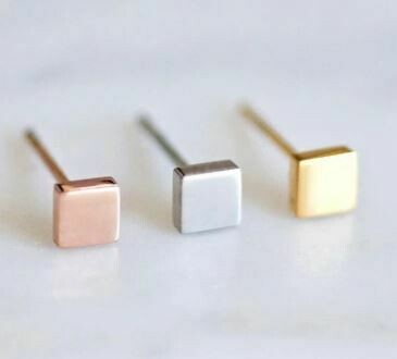 SMYKKO OHRSTECKER - QUADRAT GLATT SMYKKO OHRSTECKER - QUADRAT GLATT