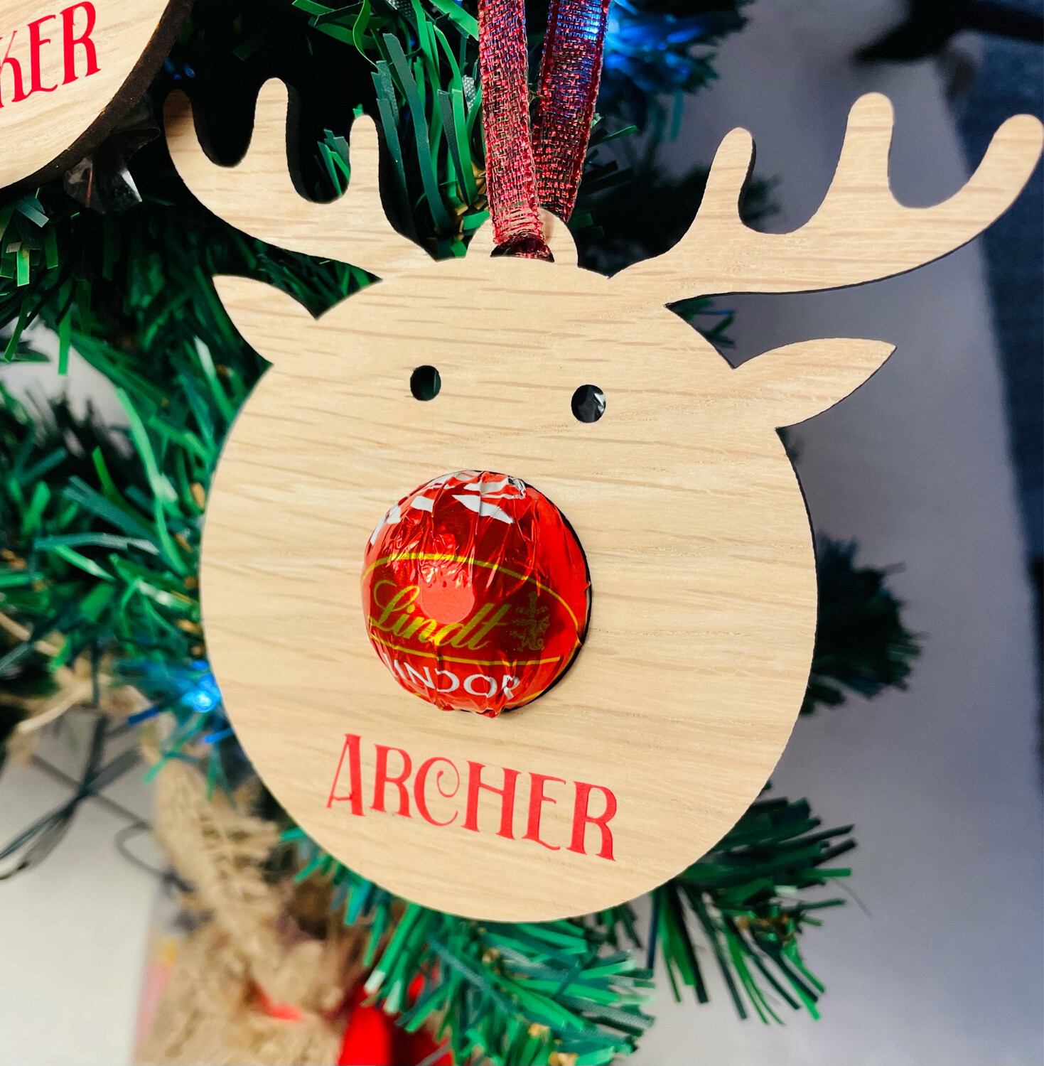 Hanging Reindeer Head (choc Not Included)