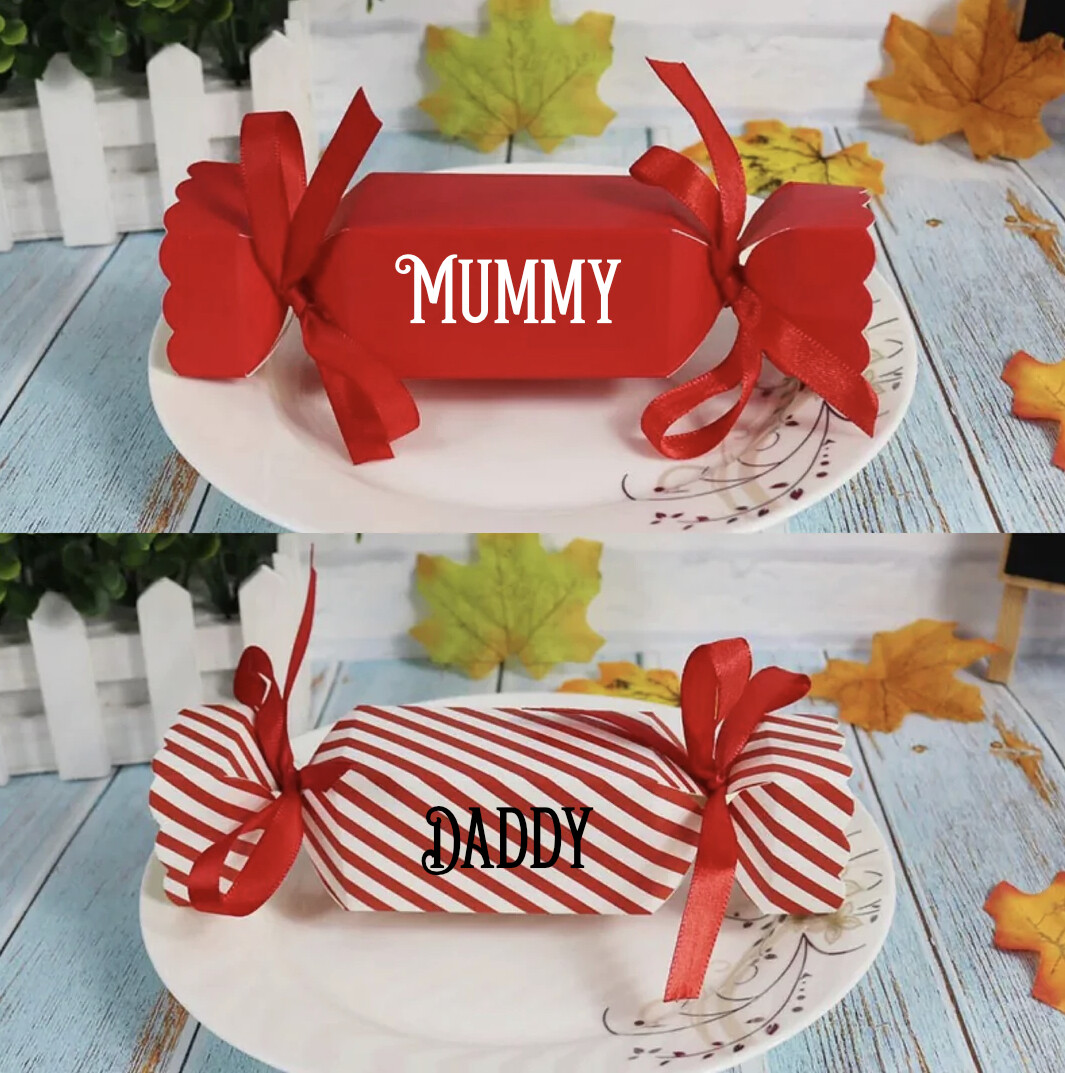 Christmas Cracker Table Place Settings