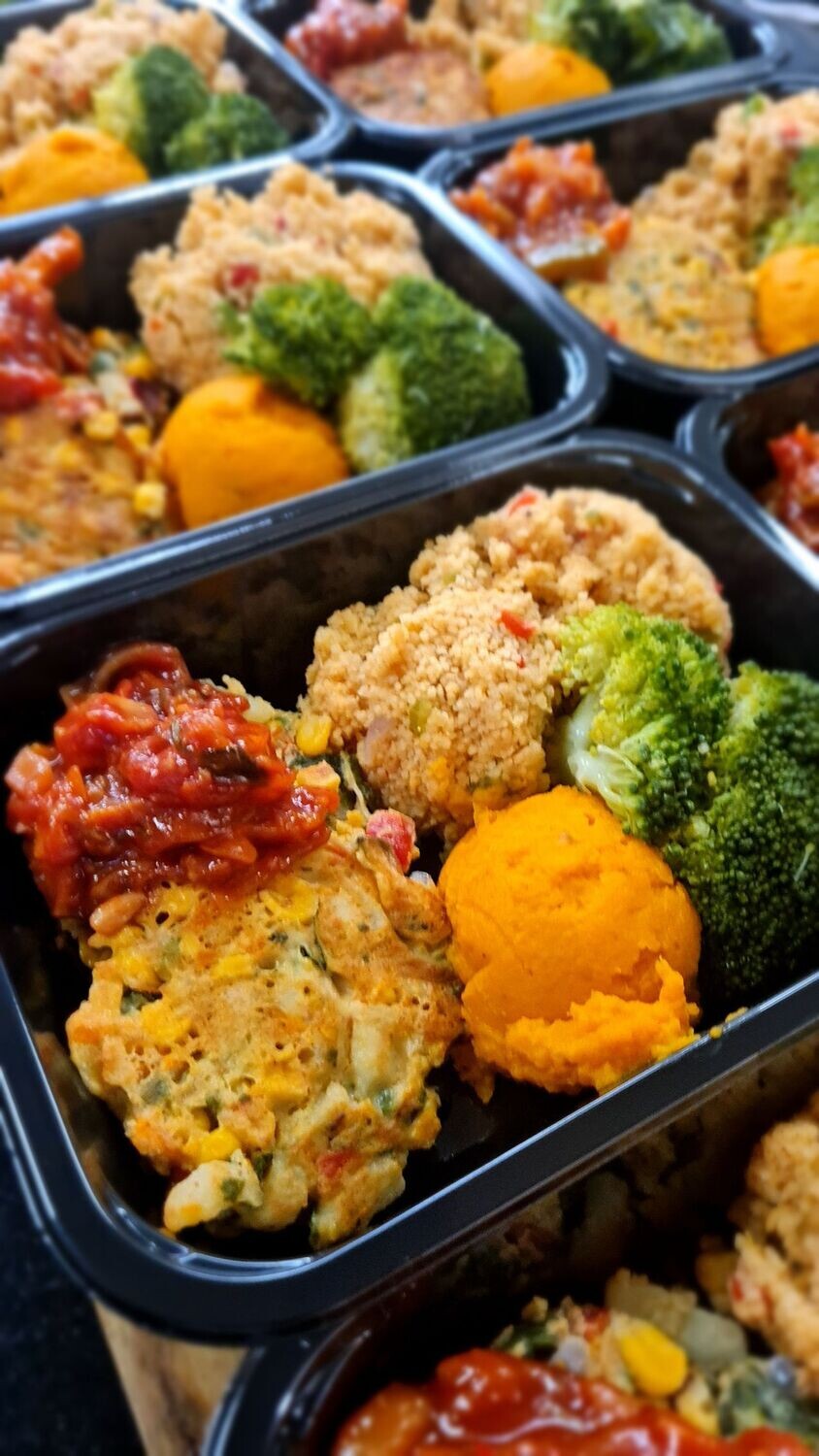 Capsicum & Sweetcorn Fritters (V)